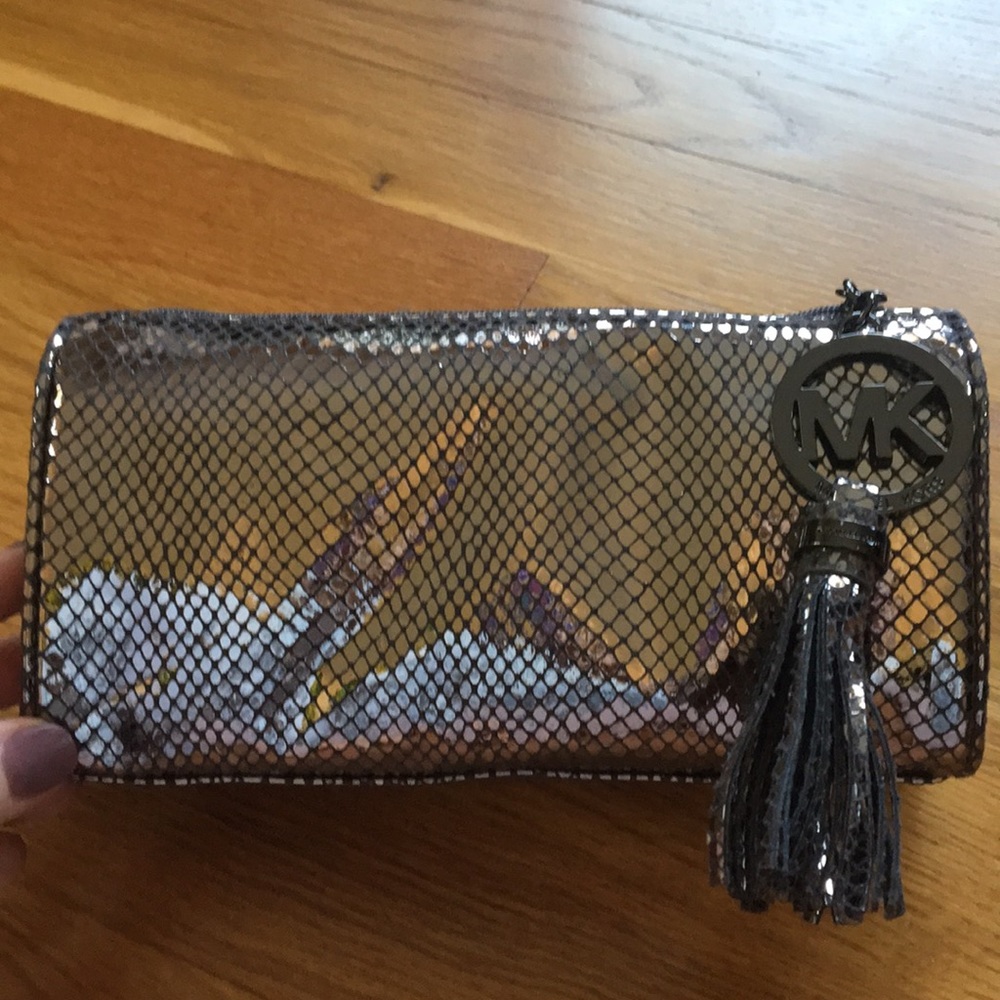 Michael Kors makeup bag